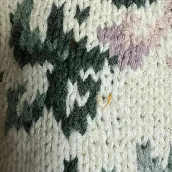 Vintage Jennifer Reed knitted by hand floral scallop hem sweater size large - Picture 6 of 10